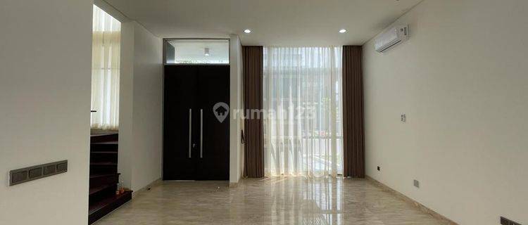 Rumah Golf Island Mozart Uk 8x20 Cluster Mewah Semi Furnished 1