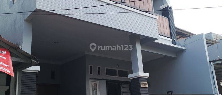 Rumah Dijual di Villa Galaxy Jl. Lotus Tengah Bekasi Selatan 1