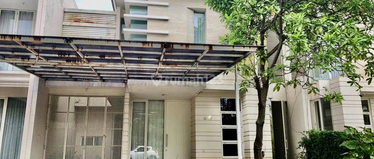 Rumah 2 Lantai di Pakuwon City Palm Beach Surabaya Murah 1