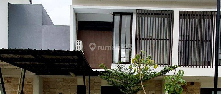Rumah Murah 2 Lantai Di Jalan Shojiland Area Candi Sidoarjo  1