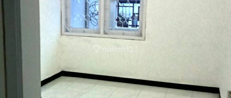 Rumah Bagus di Mulyosari Mas, Surabaya Nat.a011 1