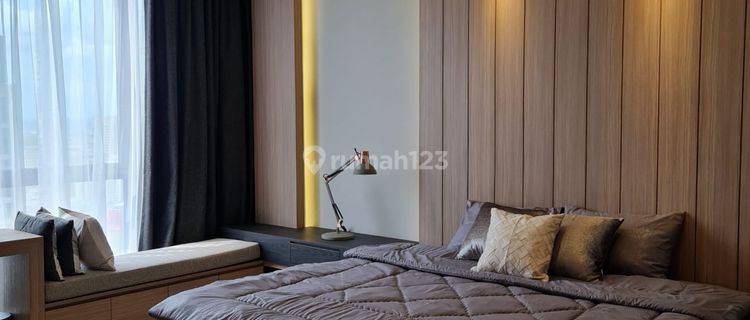  District 8 Senopati Apartemen Di Sewakan, 2+1BR 105m2, Furnished, Ready To Move In !! 1