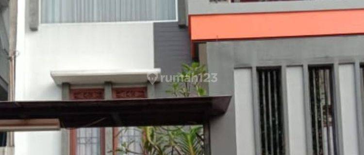 Rumah Bu, Harga Nego 3 Lantai Bukit Linggar Bandung Jawa Barat 1