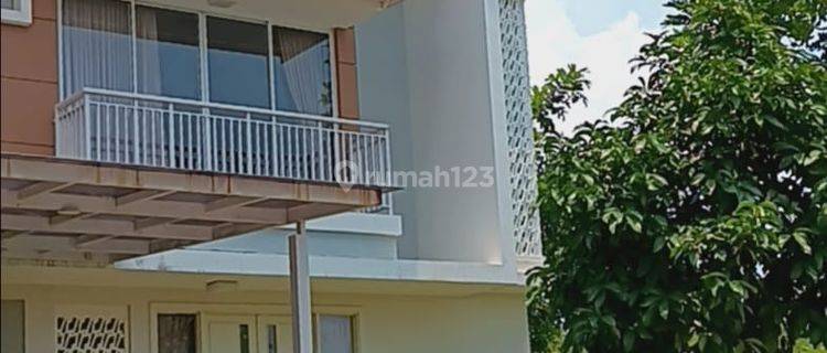 Dijual Rumah Corner Semi Furnished di Cluster Amanda Summarecon 1