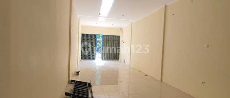 Strategic Green Ville Shop House, 4 Floors, Business Ready 1