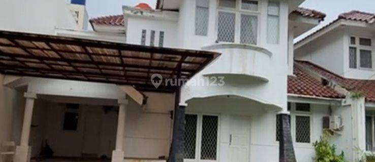 Dijual Rumah 2 Lantai Bagus dan Strategis di Bintaro Sektor 8 1