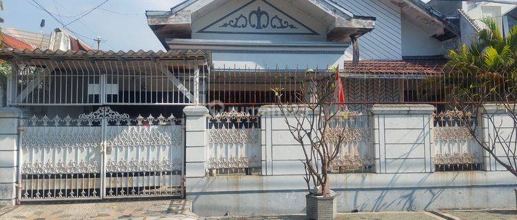 Rumah Dijual Dharmahusada Indah Timur Surabaya 1