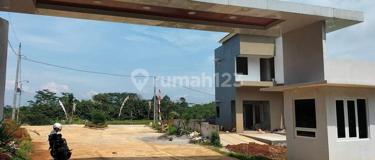 Rumah Bonus Kolam Renang Di Gunung Pati 1