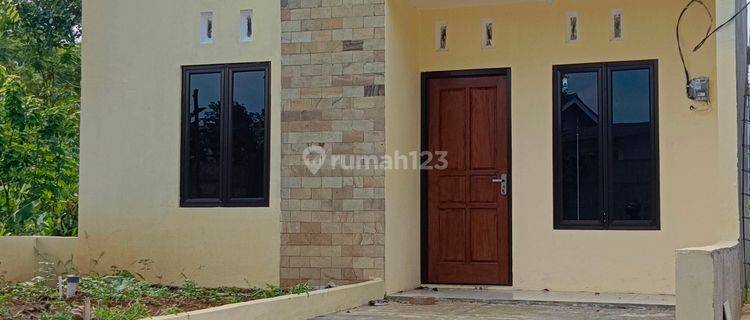 RUMAH BARU READY MURAH DEKAT RS ANANDA MIJEN 1