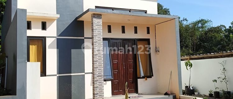 RUMAH CANTIK MURAH DEKAT KELURAHAN PAKINTELAN GUNUNG PATI 1