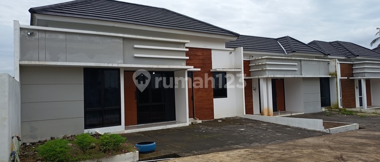 Dijual Rumah Kuat Kokoh Di Jatisari Semarang 1