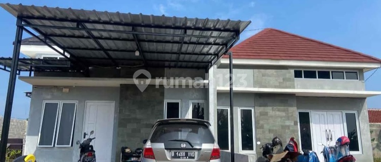 Minimalist House with Semarang City View in Ngaliyan 1