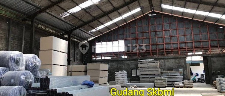 Gudang Sukabumi Akses Kontainer  1