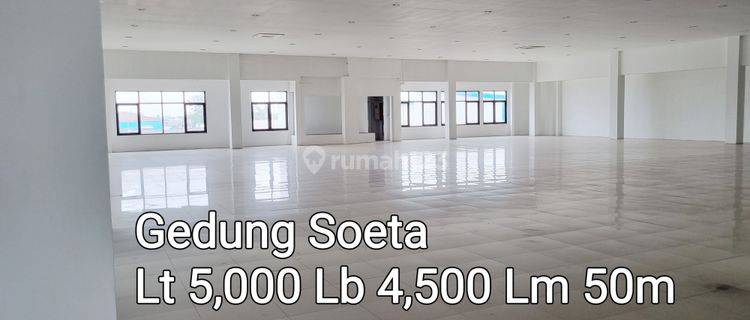Gedung besar dan Apik Mainroad Soekarno hatta 1