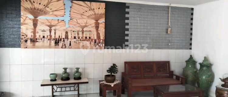 Shop house near Ujungberung Square 1