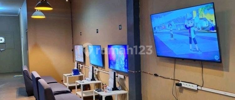 City Center Subang Shophouse With Spacious Parking Area 1