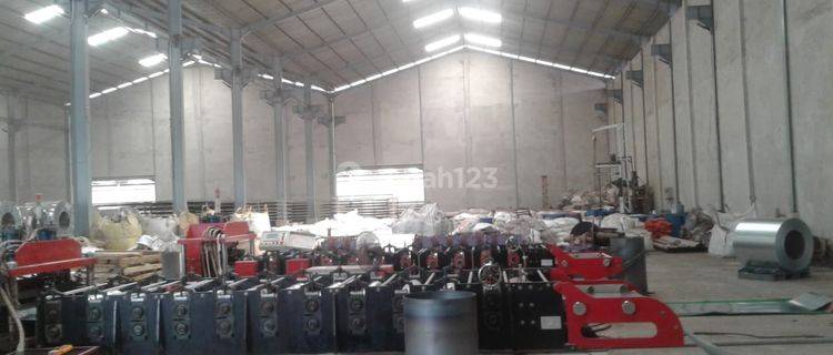 Gudang modern di kawasan industri Purwakarta  1