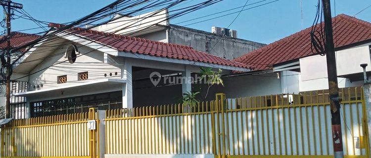 Rumah luas dekat kampus gampang akses umum 1