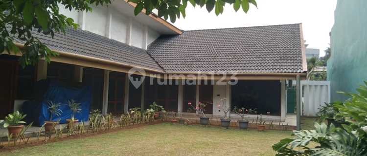 Rumah Area Komersial di Bawah Pasara kelapa dua Jakarta barat  1