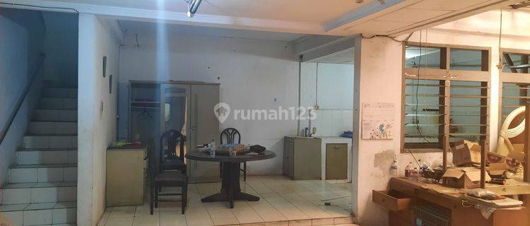 RUMAH 2 LANTAI SIAP HUNI KEMANGGISAN JAKARTA BARAT  1