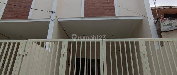 RUMAH BARU 3 LANTAI DI LONTAR JAKARTA BARAT  1