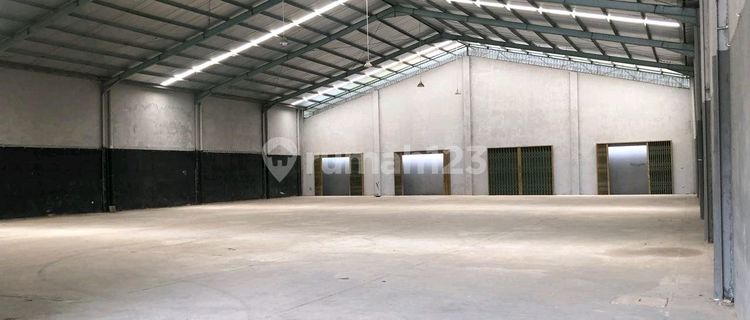 Jual Gudang Sangat Bagus Di Arteri Dan Siap Pakai Di Daerah Arteri Yos Sudarso, Jalan Besar Truk Trailer, Tronton Dll Bisa Lewat. 1