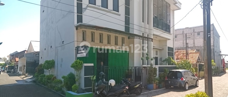 Rumah Siap Pakai Cocok Untuk Rumah Dan Usaha Di Ciliwung , Semarang  1