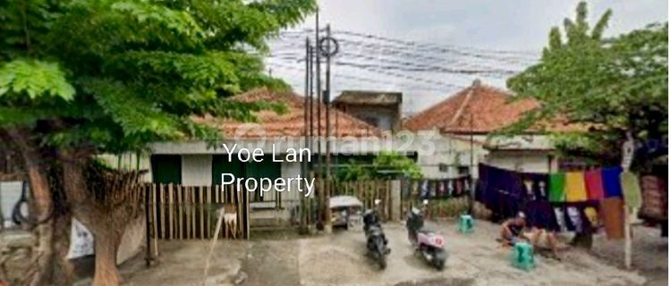 Rent Commercial Space in City Center, 14 Meters Wide on Mayjen Sutoyo Street, Kali Lebar Village, Good Condition, Negotiable Price, Central Semarang. 1