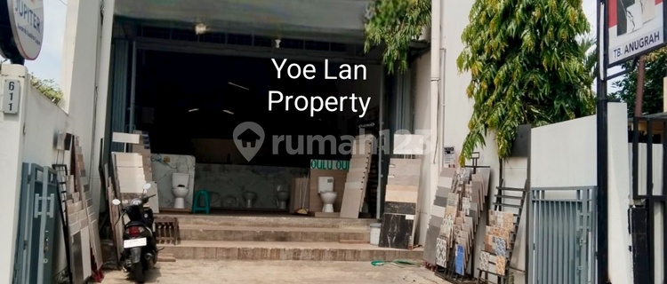 Majapahit Commercial Building, Spacious, Ready-to-Use, Very Busy and Strategic Area in Semarang City. 1