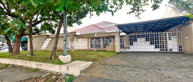 Commercial Building on Jl. Setiabudi Raya, Very Strategic and Spacious Location in Banyumanik, Semarang 1