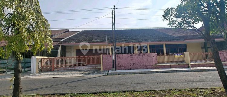Rumah Luas Bisa Untuk Mess Atau Kantor Di Indrapasta Semarang Tengan 1