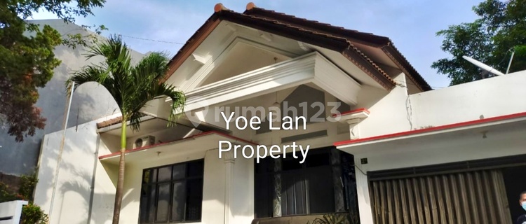 Rent Full Furnished House in Gajahmungkur Area, Semarang, Strategic Location, Flood-Free 1