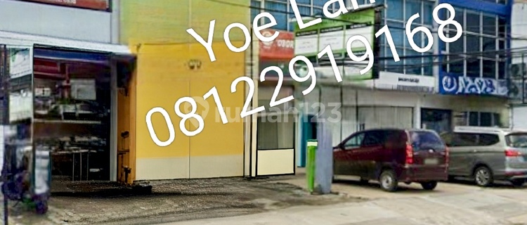 Ruko Sangat Strategis Mudah Untuk Disewakan. Investasi Jangka Panjang. Dipinggir Jalan Ngaliyan. Padat Penduduk. Cocok Untuk Bank Atau Usaha Apa Saja. 1