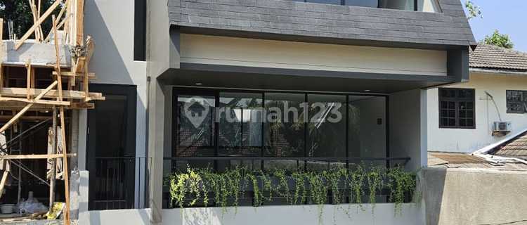 Rumah Baru 4 Lantai Bagus di Kemang Utara, Bangka Jakarta Selatan 1