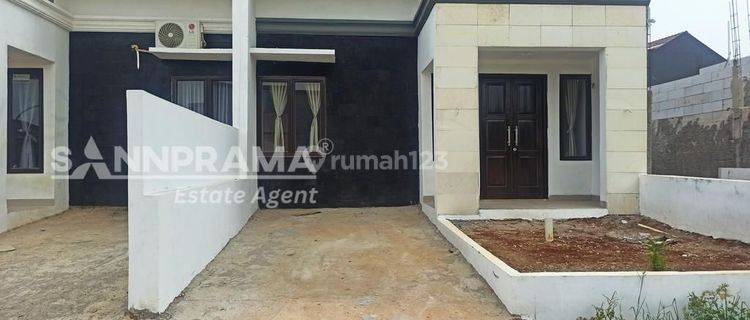 Rumah American Classic dekat Stasiun Depok  1