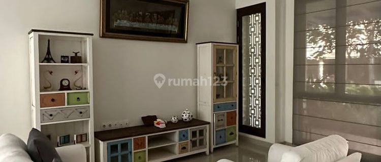Disewa Rumah Mewah Lokasi Strategis Di Summarecon Bandung 1