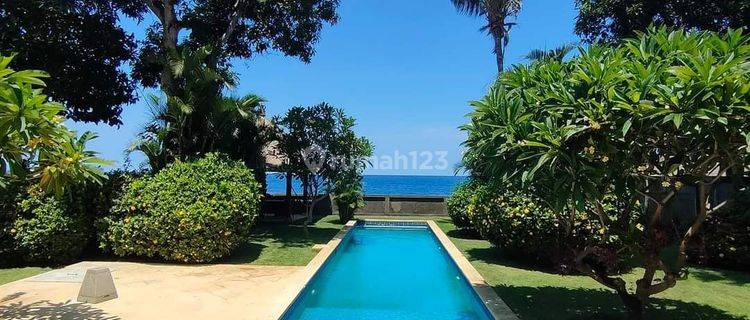 Villa beach front lovina bali 1