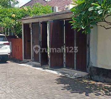 House For Rent Good Area And Close To Sanur 1