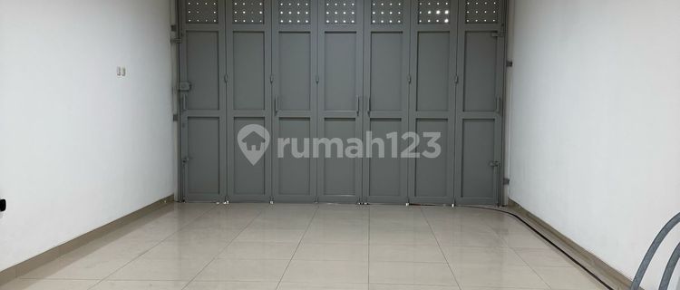 Ruko 3 Lantai Full Furnished siap Pakai Untuk Kantor, Tempat Usaha Lokasi di Regol Bandung 1