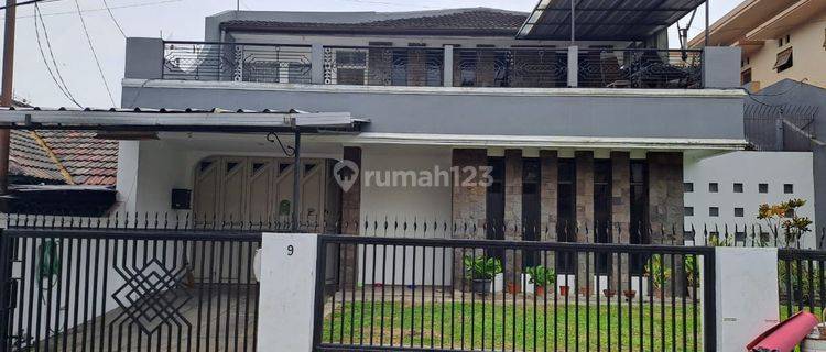 Rumah Bagus Keren 2 Lantai Siap Huni di Cibogo Bandung 1