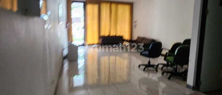 Comfortable 2-Story Shop House Ready to Use, Strategic Location in Kota Baru Parahyangan, Opposite Mason Pine Hotel Bandung 1