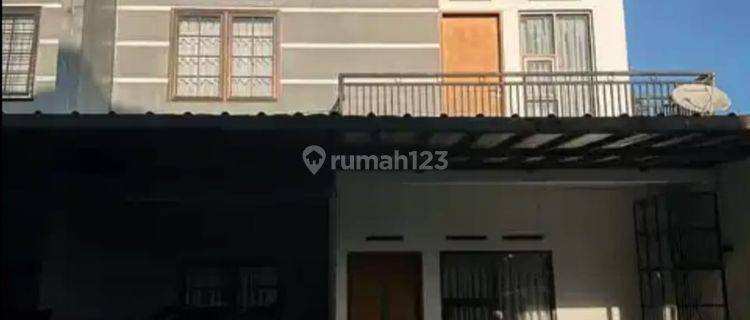 Rumah Bagus 2 Lantai Semi Furnished Lingkungan Nyaman Siap Huni di Pasir Kemiri Bandung 1