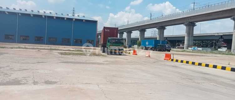 Lahan Dipinggir Jalan Raya Toll Jakarta - Cikampek 1
