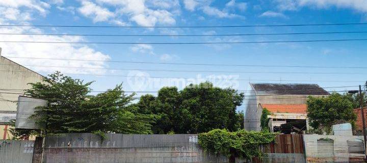 Strategic Land on Dr. Cipto Road, Semarang 1