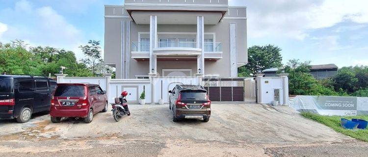 Dijual Rumah Mewah Palm Spring Semi Furnished Batam Kota 1