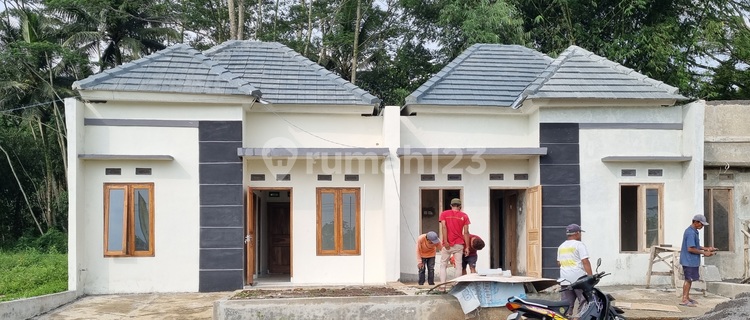RUMAH MURAH TEPI JALAN RAYA SECANG DP 0% 1