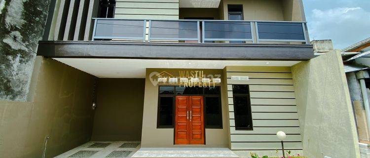 Rumah Cantik Siap Huni 2 Lantai Di Kota Jogja 1