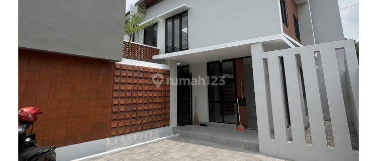 Rumah Siap Huni Desain Industrial Di Jakal Km 8 Ngaglik Sleman 1