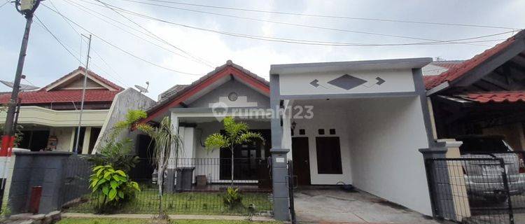 Rumah Dijual Luas 200m2 Pbi Araya Blimbing 1