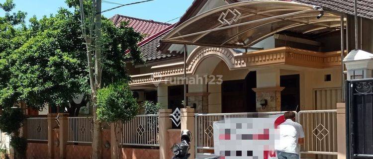 RUMAH SIAP HUNI DI LINGKUNGAN PERUMAHAN SEMARANG SELATAN 1